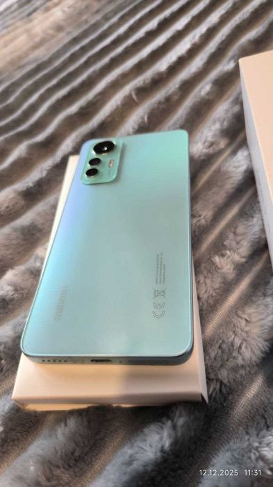 Xiaomi 12 Lite (8/256 ГБ, состояние отличное)