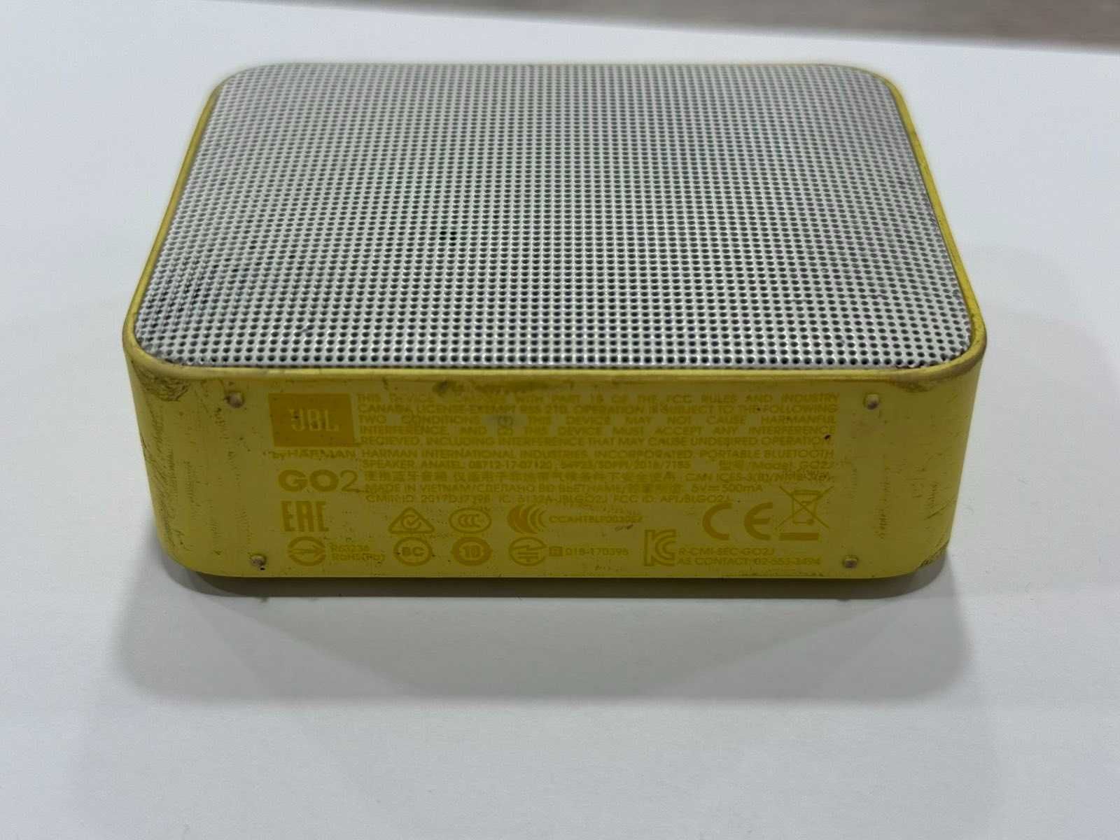 Продава се JBL GO 2