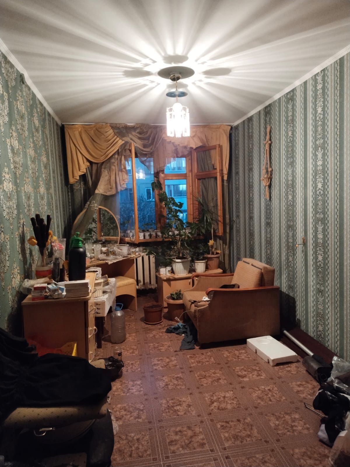 Продам 3 комн квартиру в Черемушках 18400