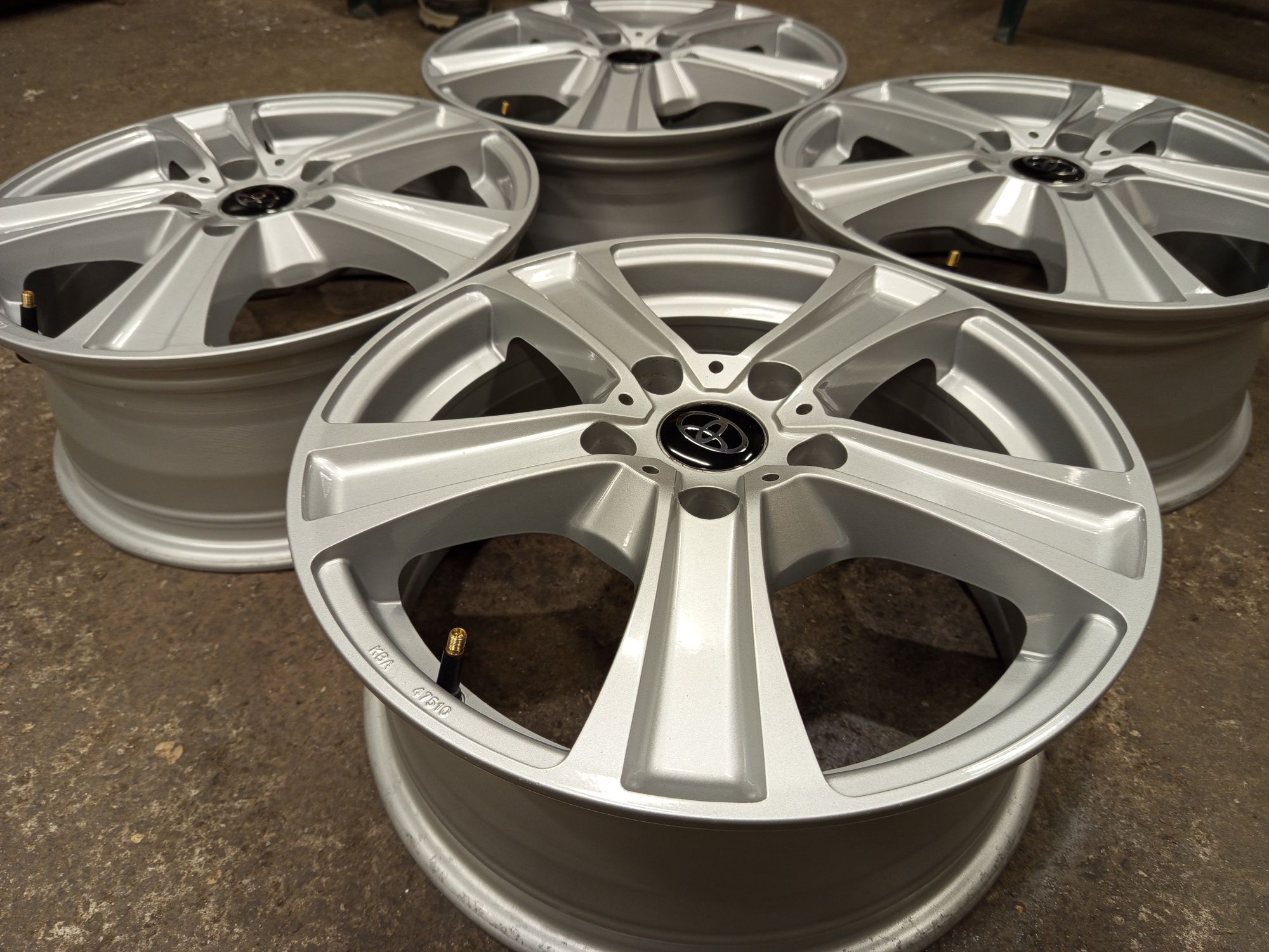 16" Toyota Auris Corolla 5x114,3 Тойота Аурис Корола