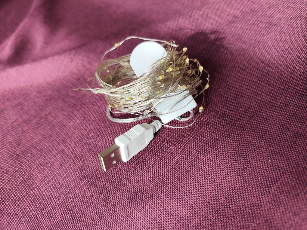 LED лампички с USB зареждане – 10 м, топла бяла светлина за декорация