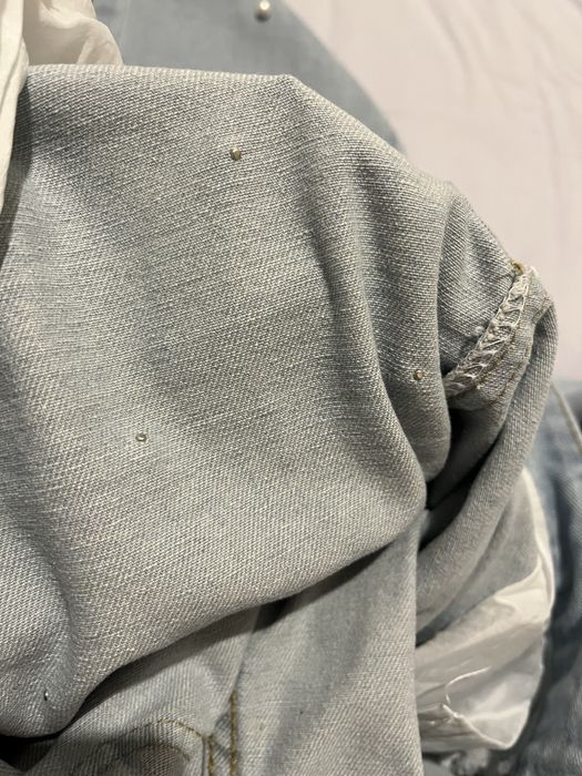 Джинсы с бусинками