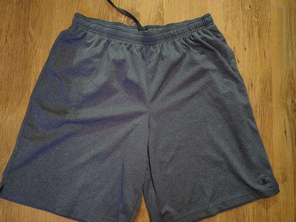 Нови мъжки къси панталони adidas, champion