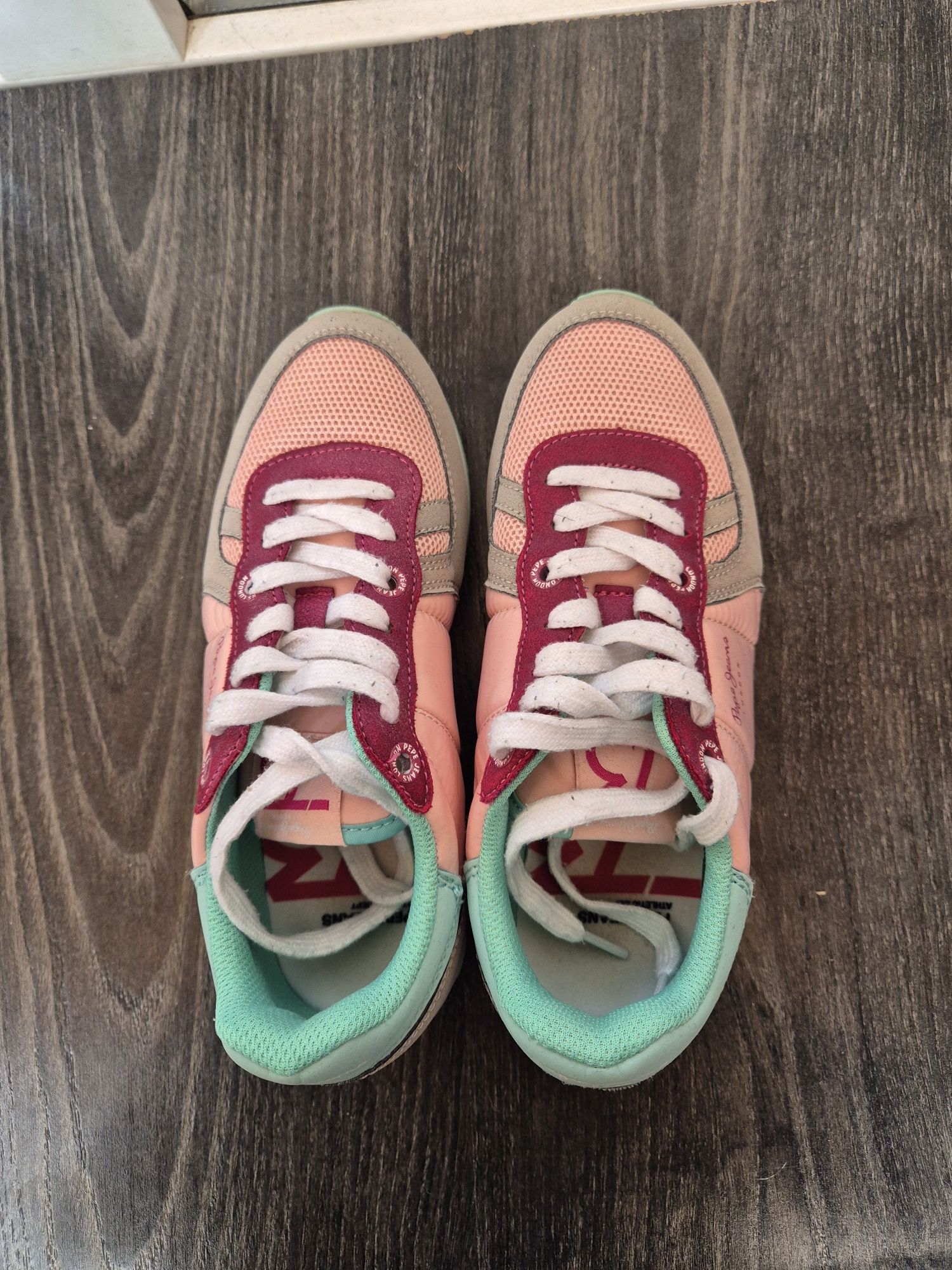 Маратонки за момиче - Pepe jeans и new balance