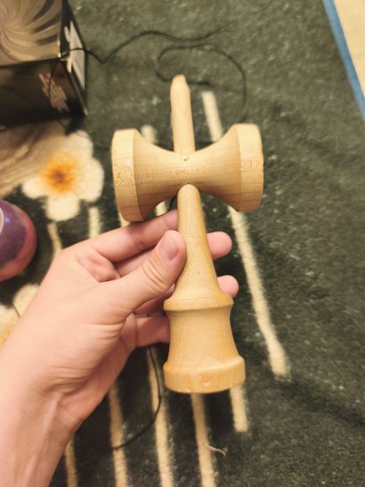 Okendama neospace 4 . Gripul este noeclear