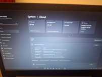 Lenovo i3-8130u 12gb ram ssd