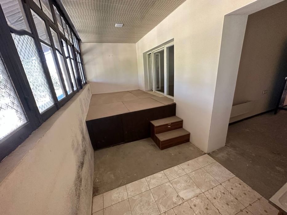 Келес  masivda 3 хона arendaga  берилади