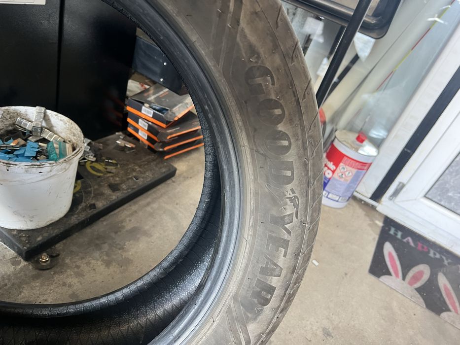 235 55 20 goodyear 2 броя лято lexus Rx