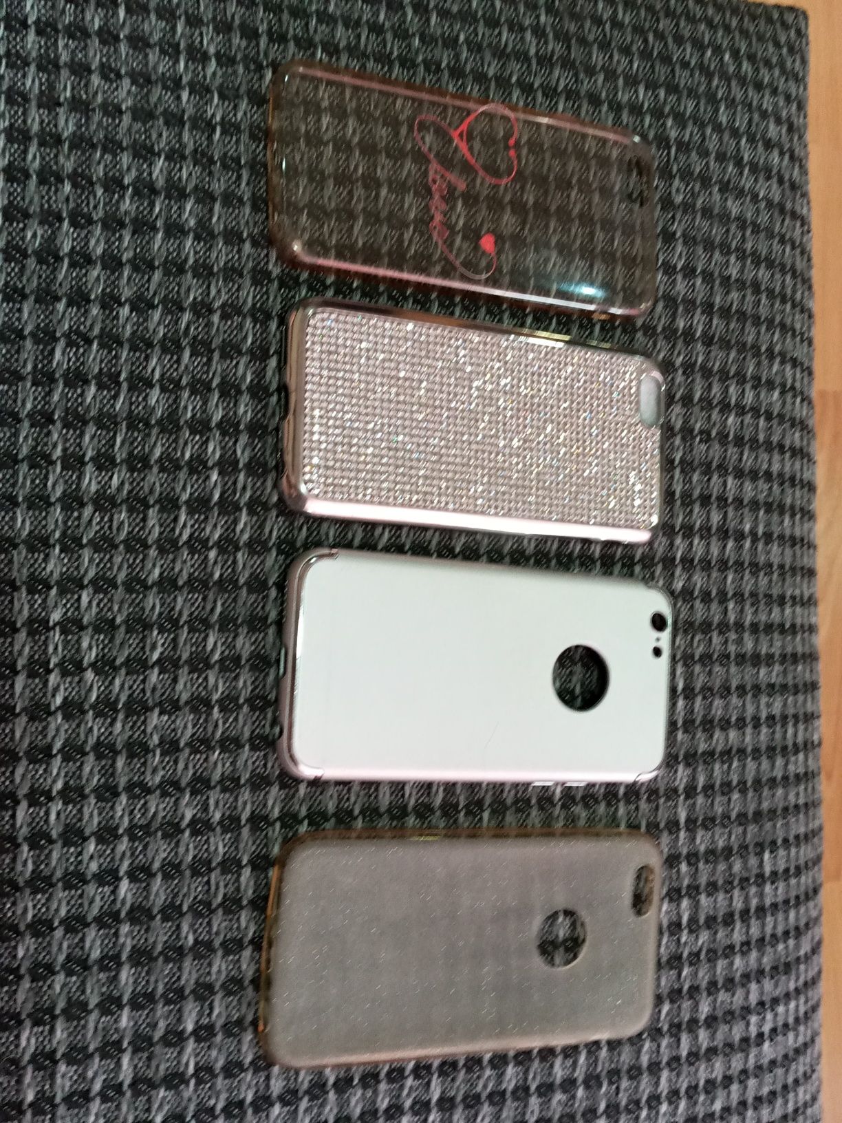 Чехлы на iPhone 6(S)