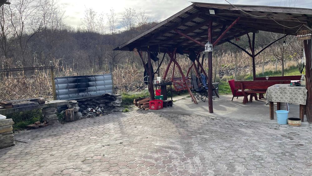 Inchiriez cabana de sarbatori (Craciun si Revelion)