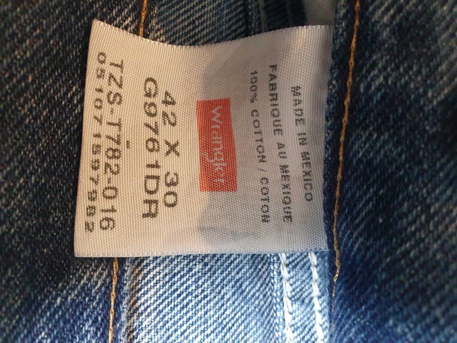 Blugi barbati WRANGLER - Marimea W42 L30 (Talie 108 cm)