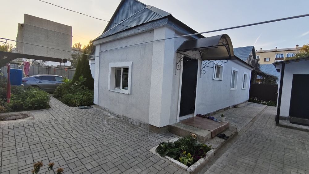 Продам 2дома во дворе,район  Казииту