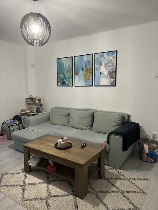 Vand apartament cu doua camere zona English Park