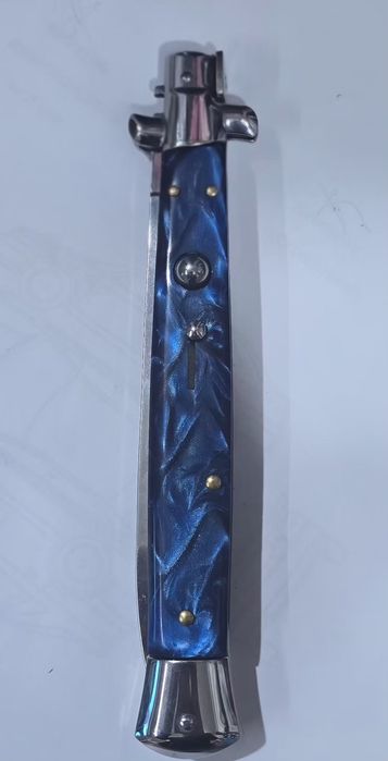 Briceag spanioli și scheletul și sabie de vânzare