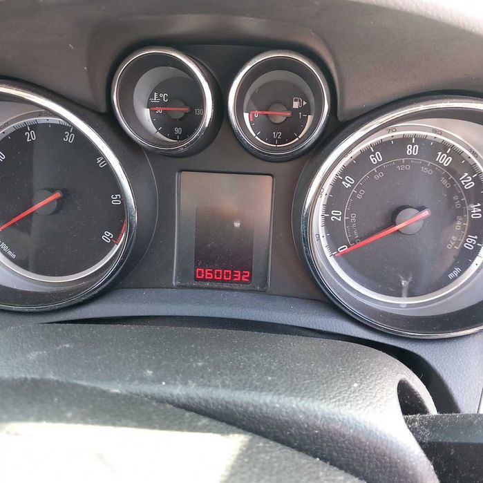 Опел Мокка 1,7 CDTI дизел черна 2013/ Opel Mokka 1,7 diesel black