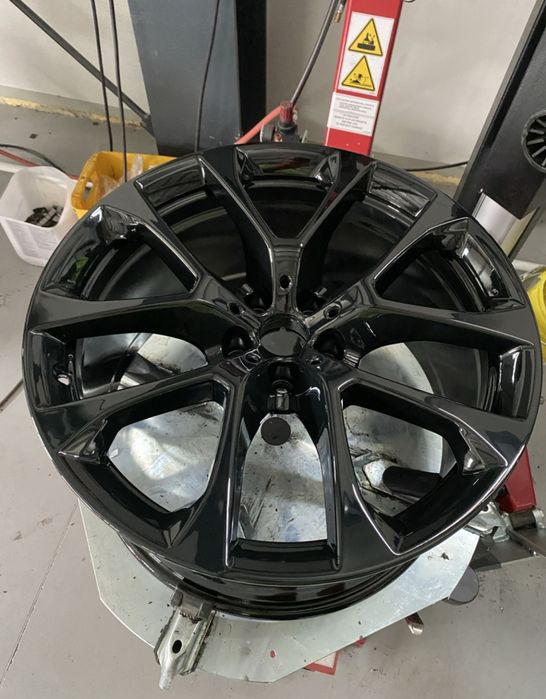 Vopsire Auto Tinichigerie Polish Etc