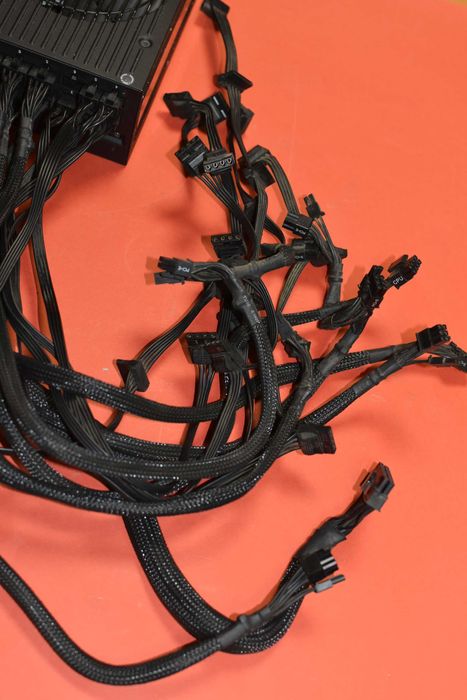 AX1200i ATX Power Supply  1200 Watt 80 PLUS PLATINUM Fully-Modular PSU