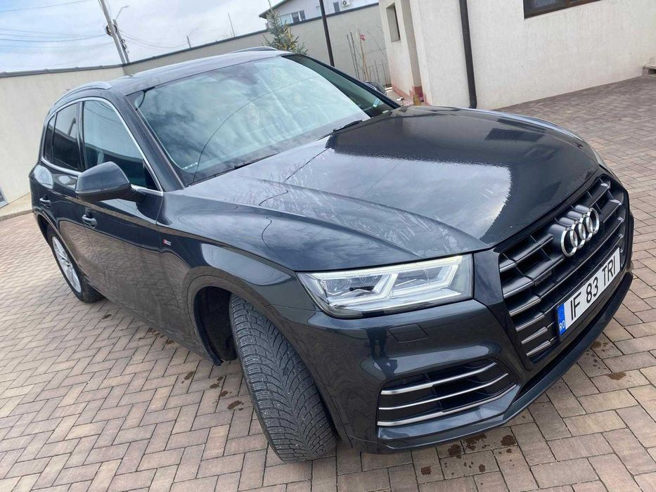 Audi Q5 55 TFSI E 68.000 km Hibrid Plug In 367 CP tinuta in garaj