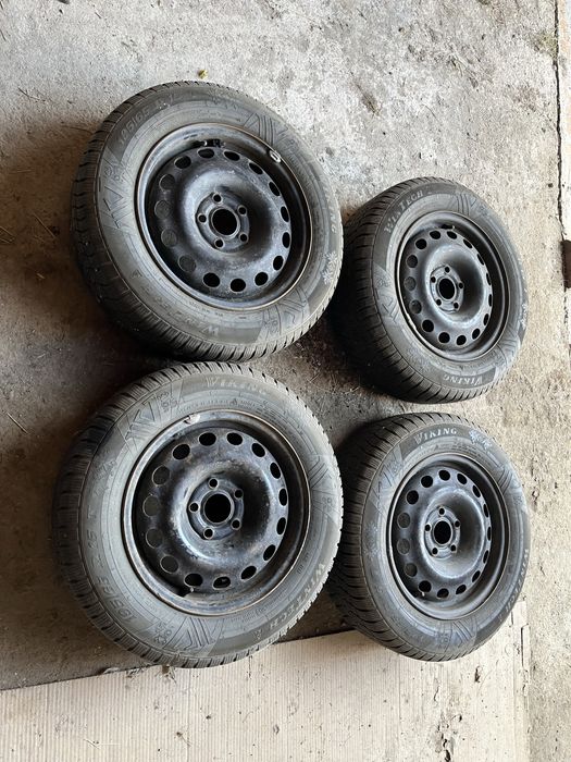 Jante renault pe 15 R15 cu anvelope 195/65/15 de iarna