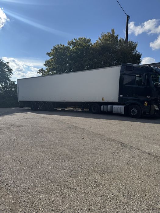 Semiremorca BOX FRUEHAUF sau schimb cu prelata mega sau vorios