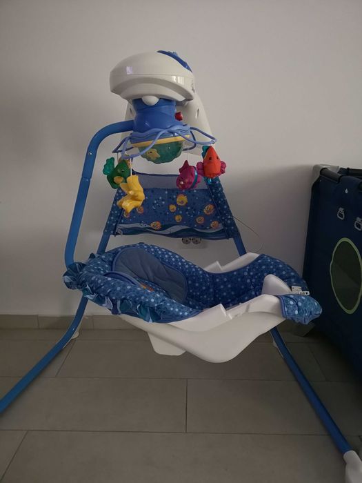 Fisher Price aquarium cradle swing