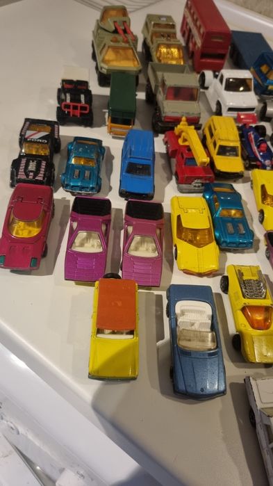 Огромен лот колички Machbox
