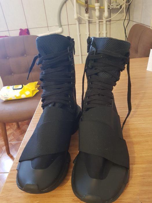 Ghete y 3,in stare buna