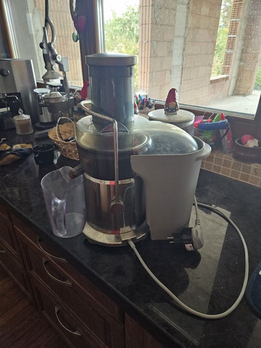 Професионална сокоизтисквачка фреш машина за твърди плодове Sage