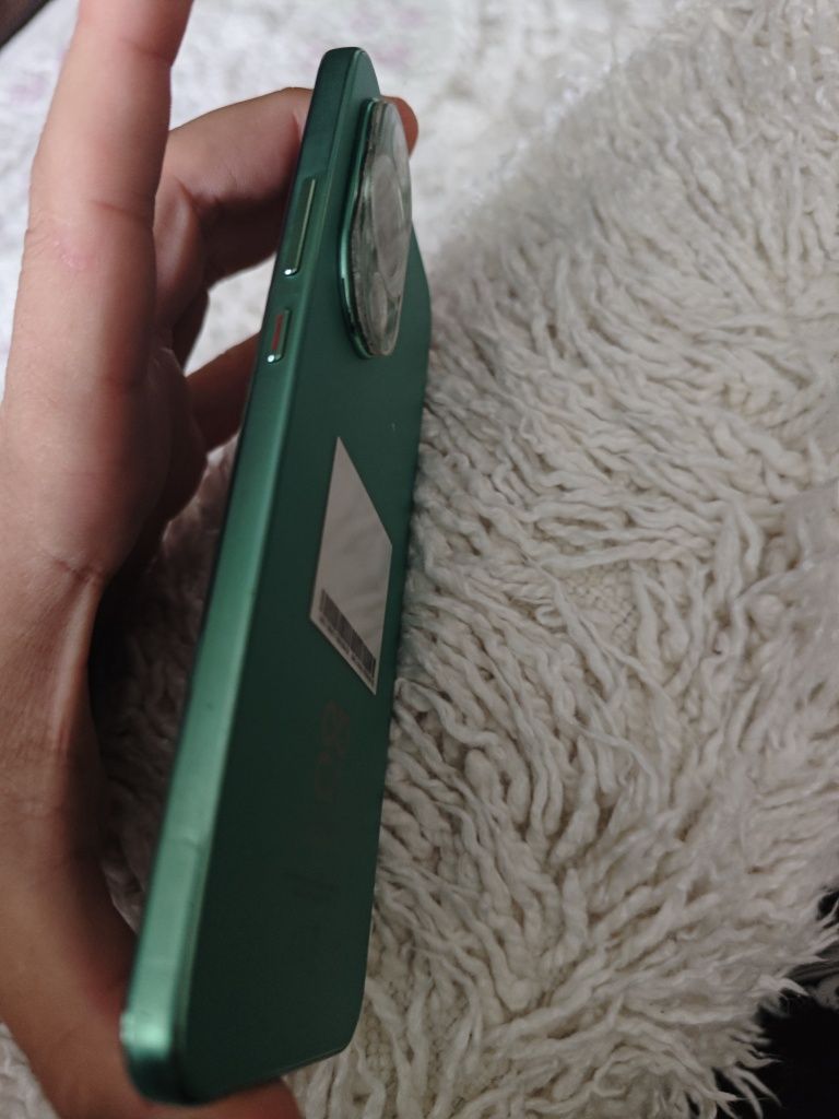 Продавам Huawei nova 11