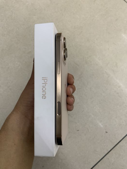 Iphone 16 pro max 256gb 96 yomkost karopka dacument