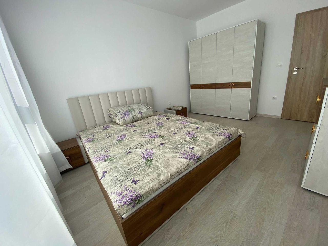 Продава се Двустаен апартамент в Варна, Възраждане 1 - 60 кв.м за 9 €/кв.м - Снимка #4