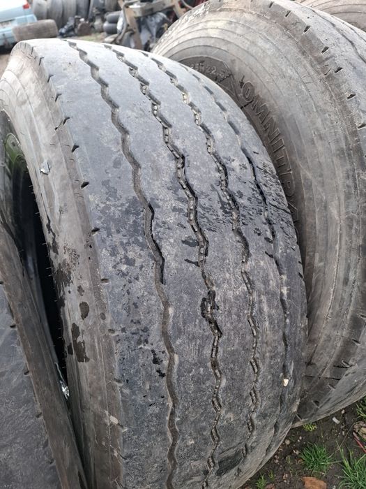 Vand 1 sau 2 sau 4 anvelope 385 65 22.5 goodyear bune fara defecte