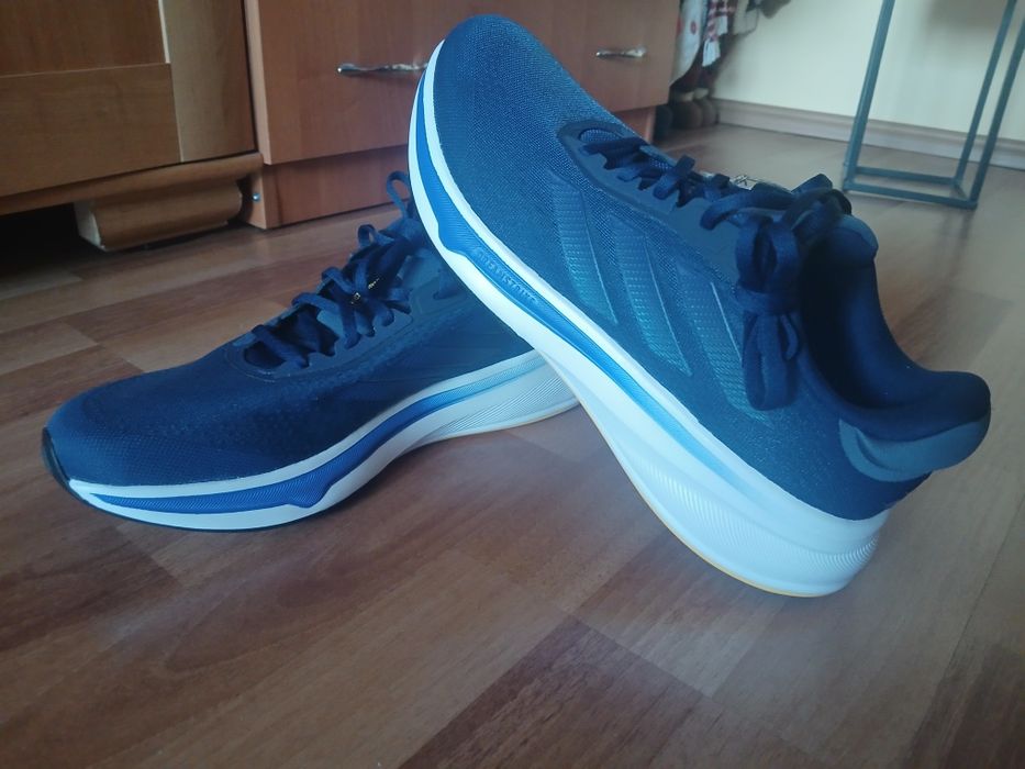 Adidași Adidas Response Super