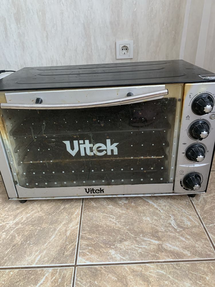 Продам духовку Vitek.В рабочем состоянии.