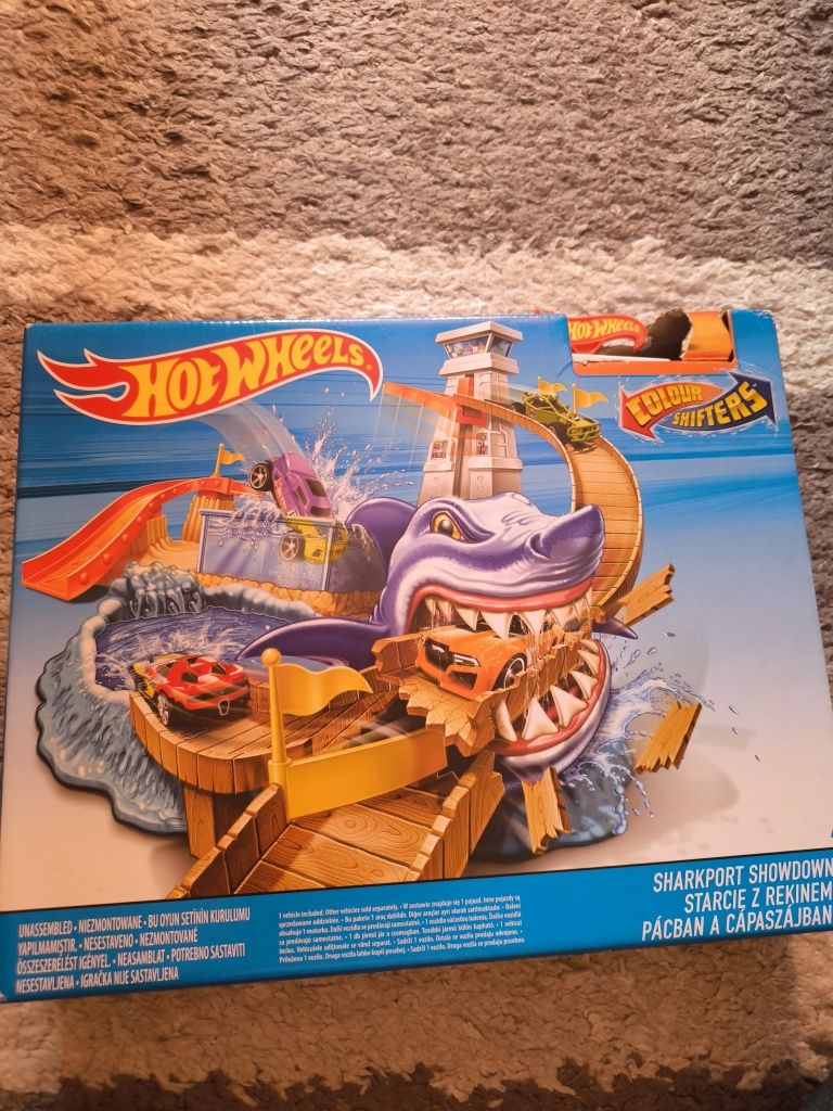 Hot Wheels Color Shifters – Sharkport Showdown