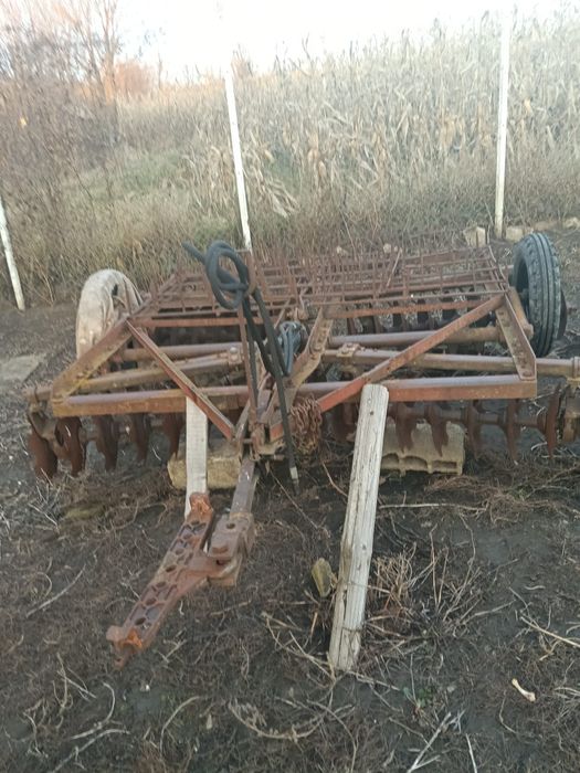 Vând disc și combinator românesc