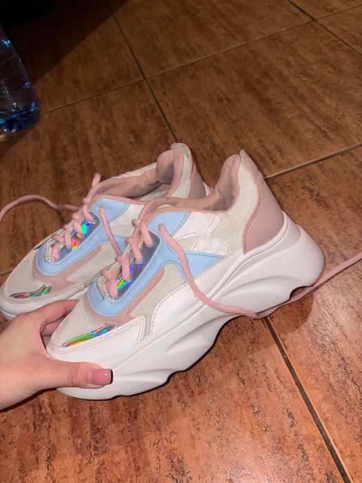 Дамски маркови обувки – почти нови, носени 1–2 пъти размер 38