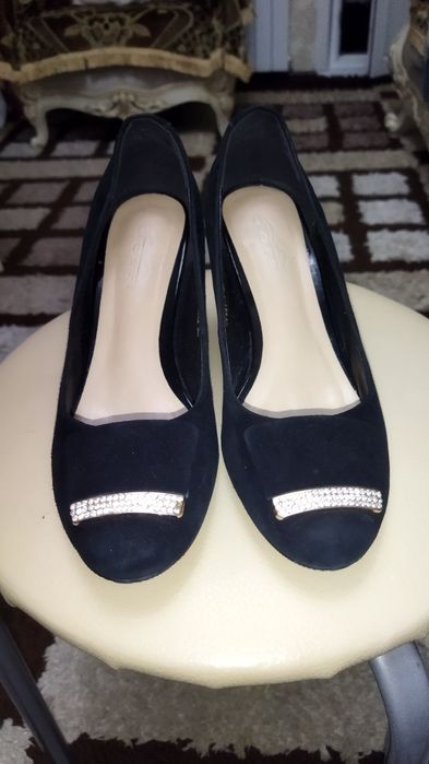 Продается туфли, одевалась 1раз