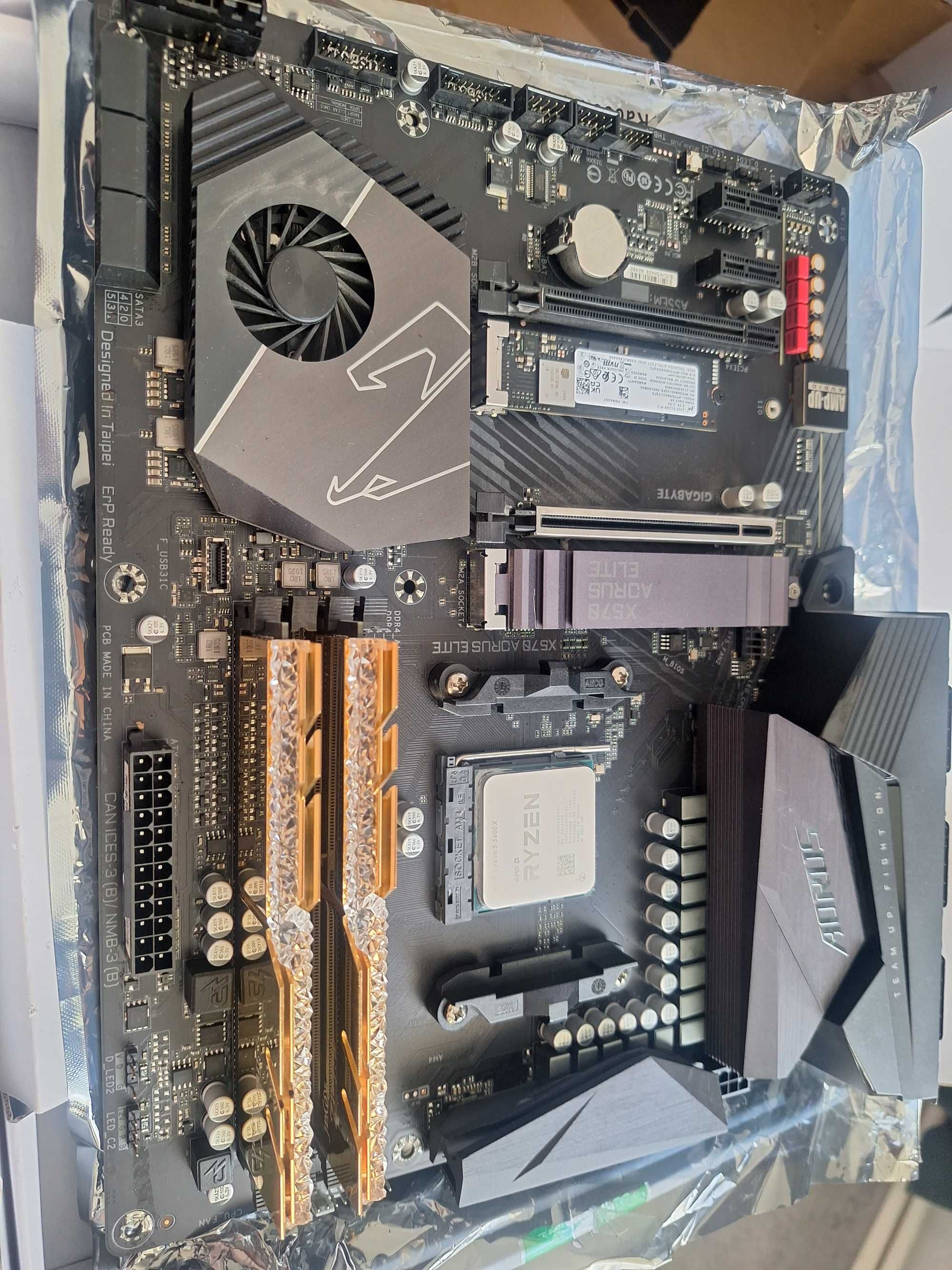 Memorie G.Skill Trident Z Royal RGB Gold 16GB DDR4 3600MHz CL17