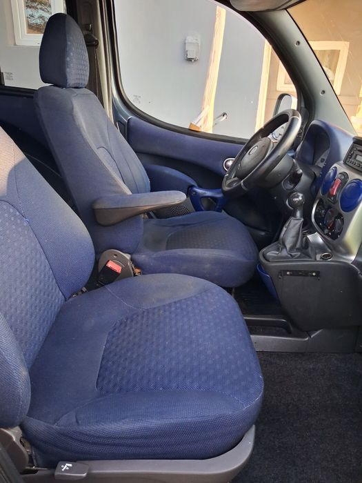 Vând fiat doblo 1.9
