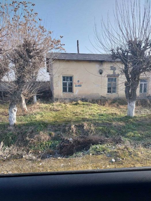 Ургут тумани, мангитобод  нотурар жой тез ва арзон сотилади.