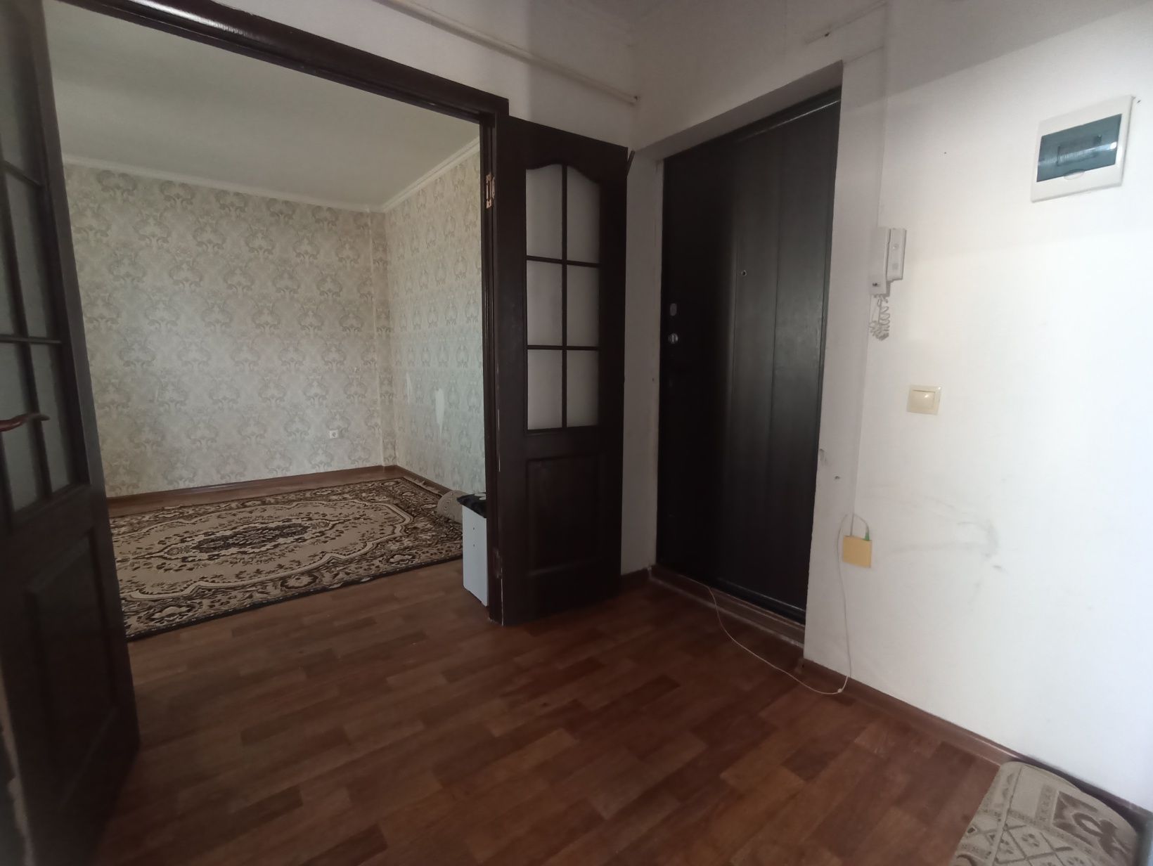 2хкомн кварт, 2 эт, мкр Арай2