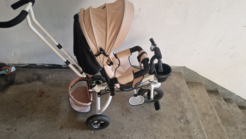 Tricicleta cu pozitie de somn si semi-pliabila, Scaun reversibil,