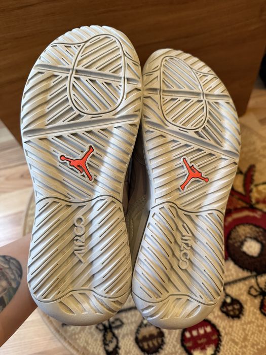 Jordan MA2 WMNS 40