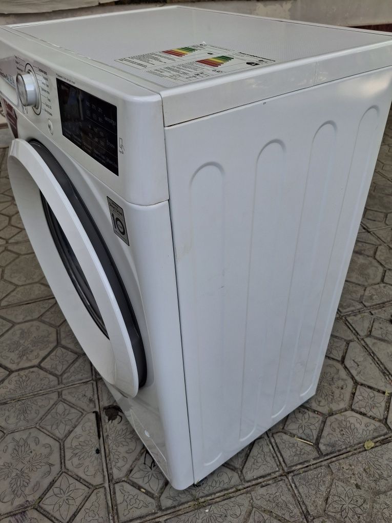 Продаётся стиральная машинка LG