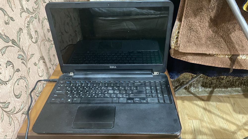 Ноутбук DELL рабочая