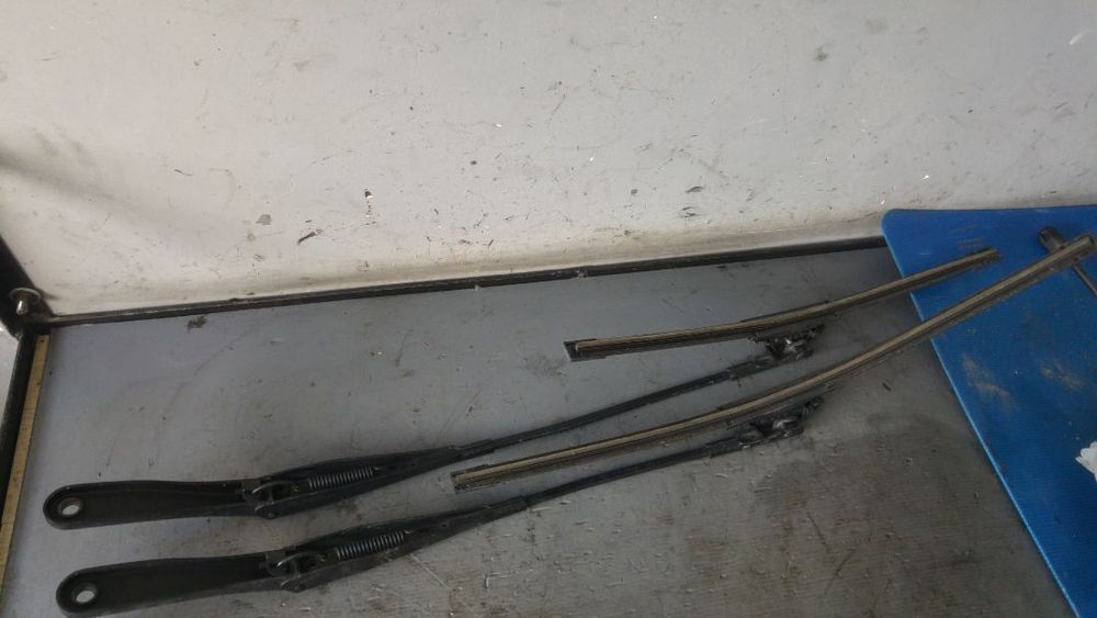 set brate stergatoare opel astra h 13111220 13111219