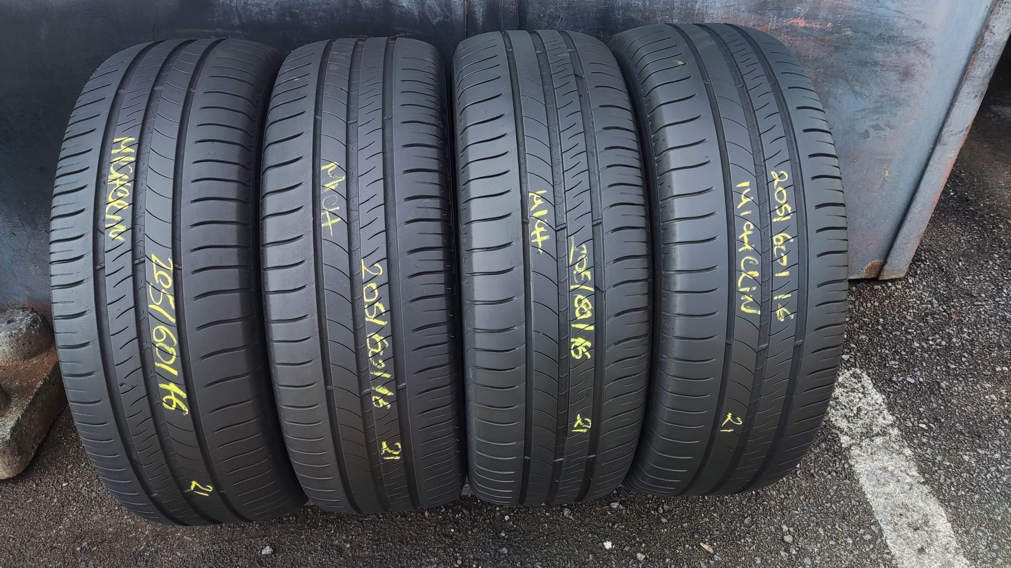 4бр. летни гуми 205/60/16 Michelin Energy Saver+  dot21
dot21
6.5mm