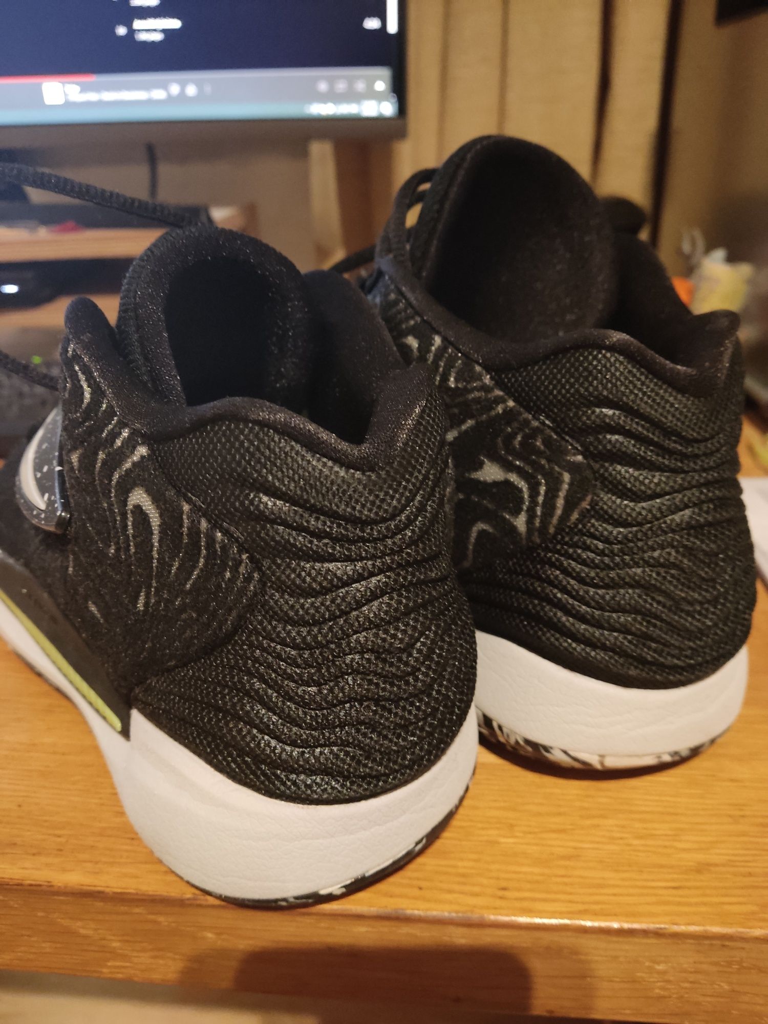 Ghete baschet Nike KD 14 - 42.5 (Kevin Durant)