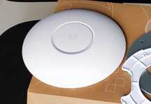 Ubiquiti UniFi UAP-AC-PRO 1300Mbit/s access point